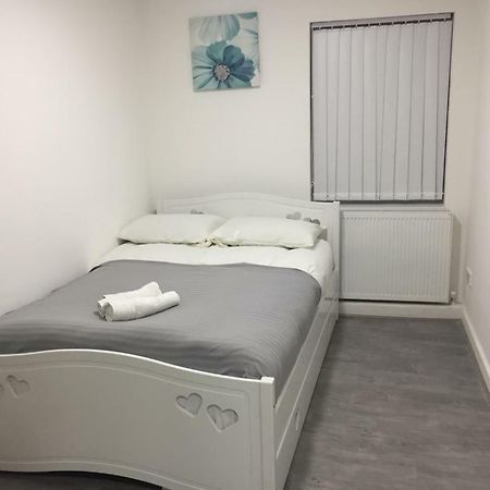 Sama'S Stylish Room 3 Манчестер Экстерьер фото